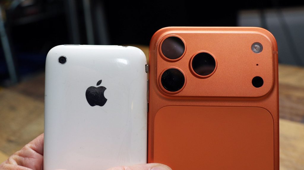 iPhone 17 Pro Max vs iPhone 3GS perfectly illustrates 16 years of smartphone photography progress